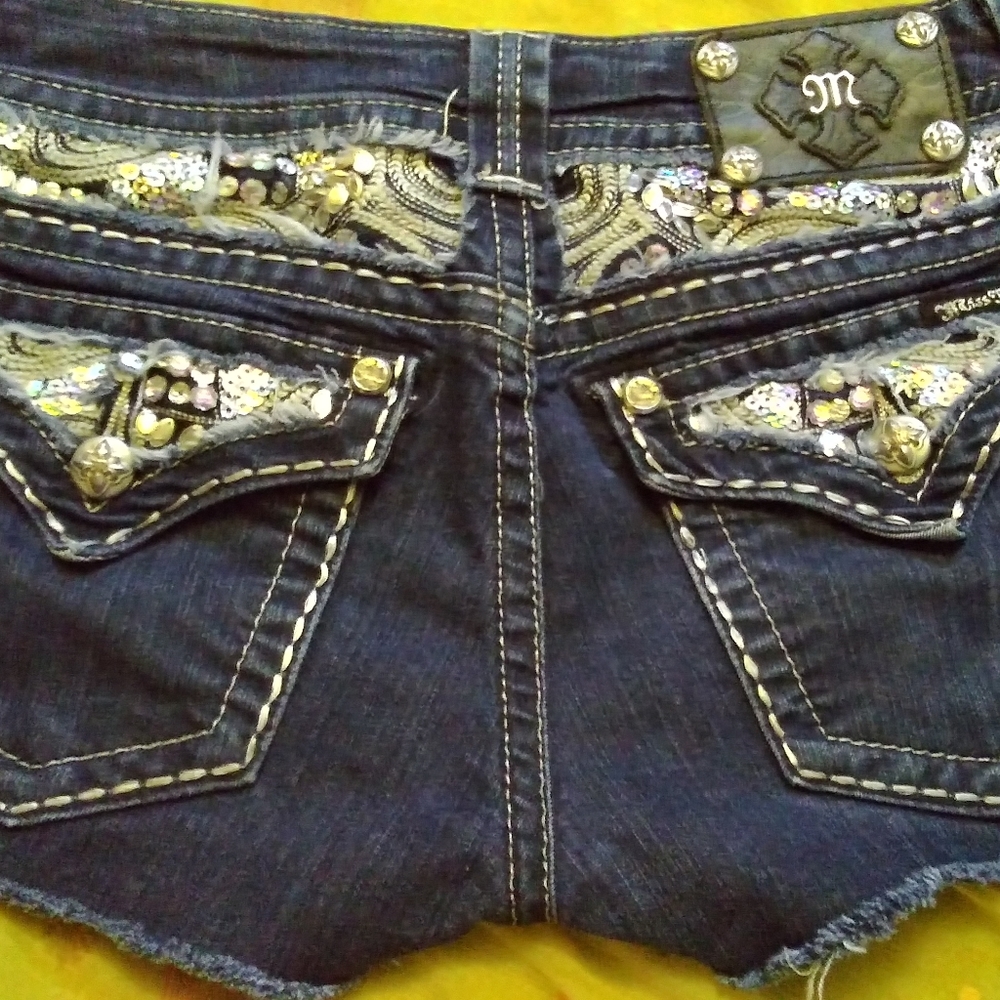 Miss me size 29 cutoff shorts